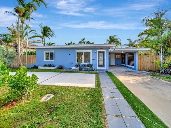 2304 SE 13th Court, Pompano Beach FL 33062