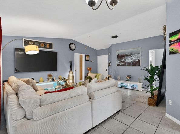 9721 W Daffodil Lane, Miramar FL 33025