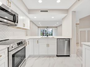 2501 Marina Isle Way 104, Jupiter FL 33477