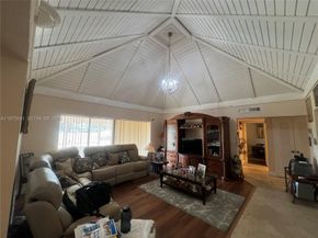 5724 S Bayberry Lane, Tamarac FL 33319
