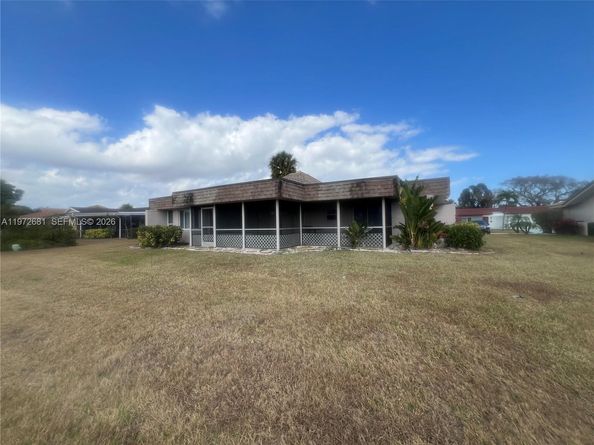 5724 S Bayberry Lane, Tamarac FL 33319