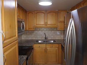 995 SW 84th Avenue 218, Miami FL 33144