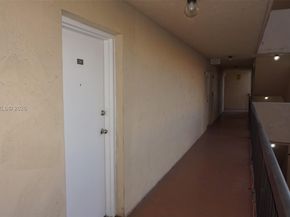 995 SW 84th Avenue 218, Miami FL 33144