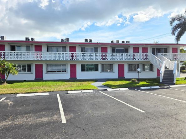 2180 Lake Osborne Drive 7, Lake Worth Beach FL 33461