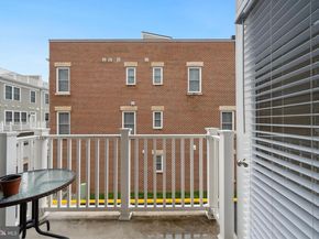 141 Center Street S 6, Vienna VA 22180