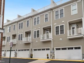 141 Center Street S 6, Vienna VA 22180