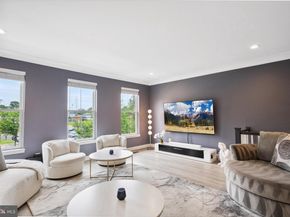 141 Center Street S 6, Vienna VA 22180
