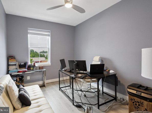 141 Center Street S 6, Vienna VA 22180