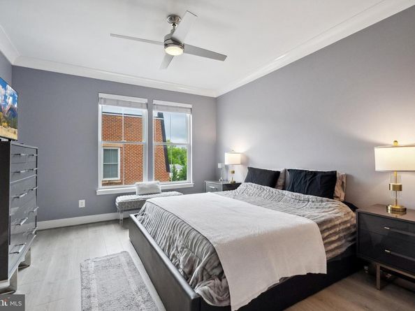 141 Center Street S 6, Vienna VA 22180
