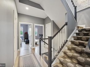 141 Center Street S 6, Vienna VA 22180