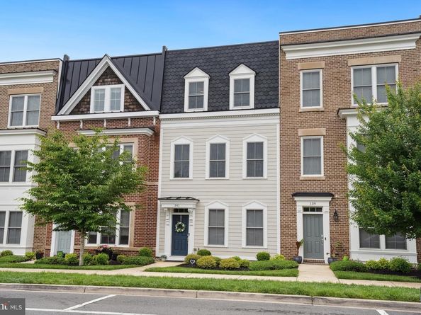 141 Center Street S 6, Vienna VA 22180