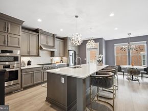 141 Center Street S 6, Vienna VA 22180