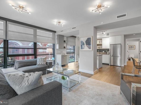1300 4TH Street SE 214, Washington DC 20003