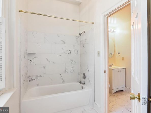 3060 16TH Street NW 110, Washington DC 20009