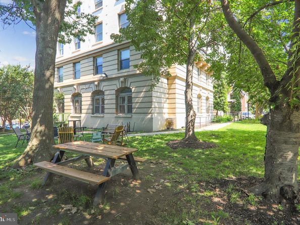 3060 16TH Street NW 110, Washington DC 20009