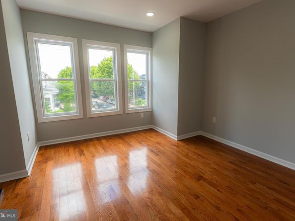5221 Warrington Avenue, Philadelphia PA 19143