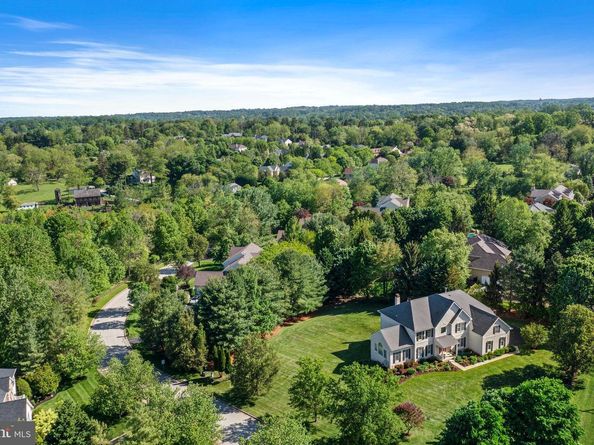 2063 White Horse Road, Berwyn PA 19312