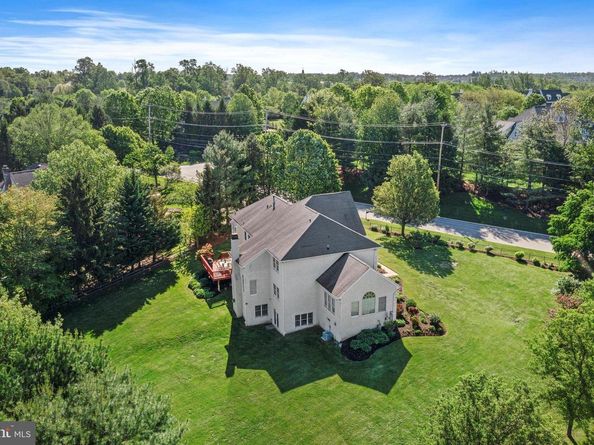 2063 White Horse Road, Berwyn PA 19312