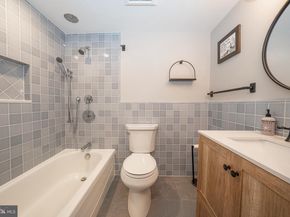 1919 Chestnut Street 523524, Philadelphia PA 19103