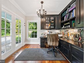320 1/2 Mansion Drive, Alexandria VA 22302