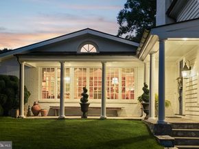 320 1/2 Mansion Drive, Alexandria VA 22302