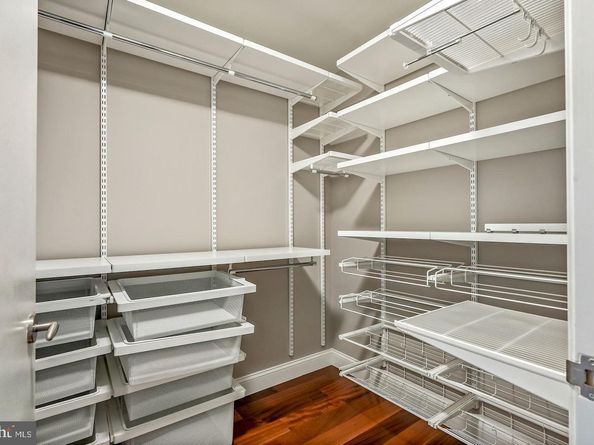 1881 N Nash Street 607, Arlington VA 22209