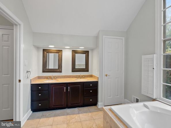 11603 Auburn Grove Court, Reston VA 20194