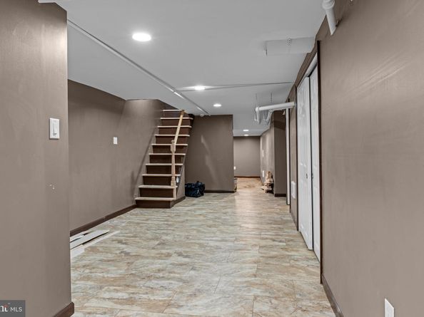 841 E Rittenhouse Street, Philadelphia PA 19138