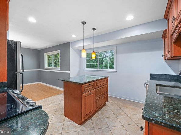 7044 Cindy Lane, Annandale VA 22003