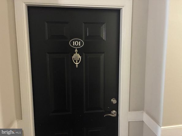 12925 Centre Park Circle 101, Herndon VA 20171