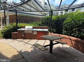 12925 Centre Park Circle 101, Herndon VA 20171