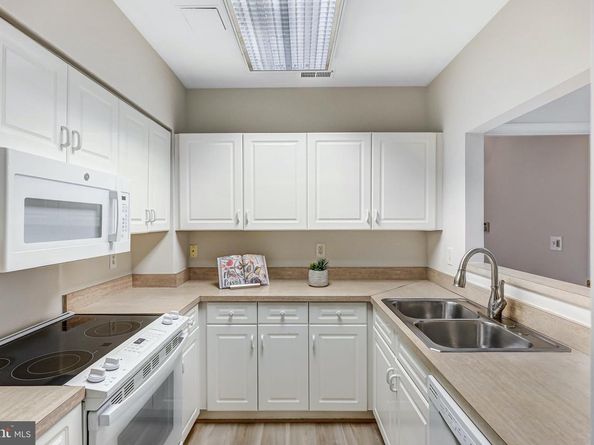 2121 Jamieson Avenue 401, Alexandria VA 22314