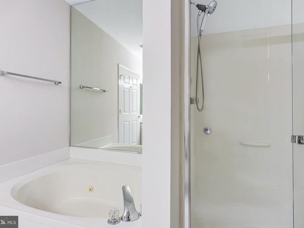 2121 Jamieson Avenue 401, Alexandria VA 22314