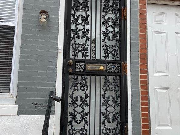 4220 Wallace Street, Philadelphia PA 19104