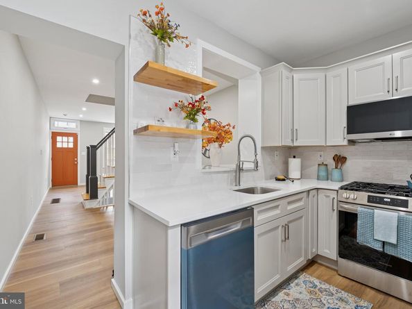 1111 S Clifton Street, Philadelphia PA 19147