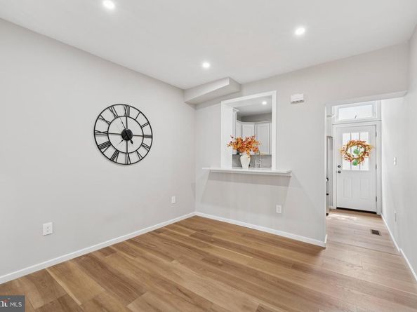 1111 S Clifton Street, Philadelphia PA 19147
