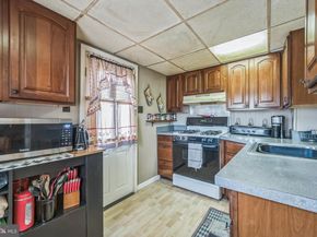 222 Holly Street, Clifton Heights PA 19018