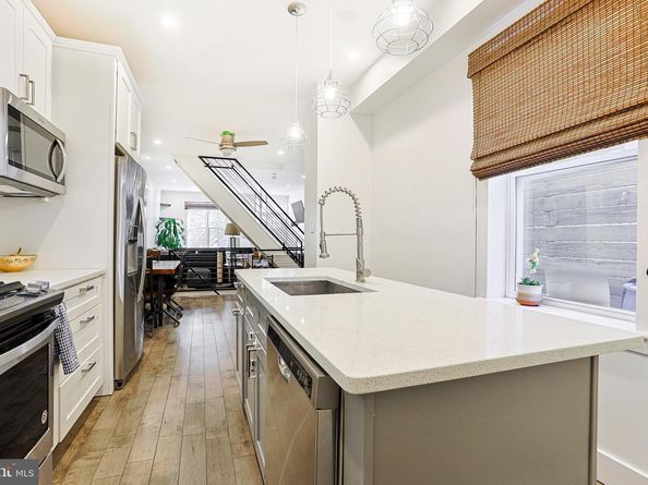 2325 W Thompson Street, Philadelphia PA 19121