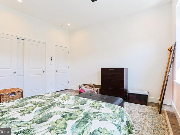 2325 W Thompson Street, Philadelphia PA 19121