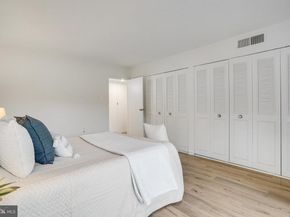1300 Army Navy Drive 124, Arlington VA 22202