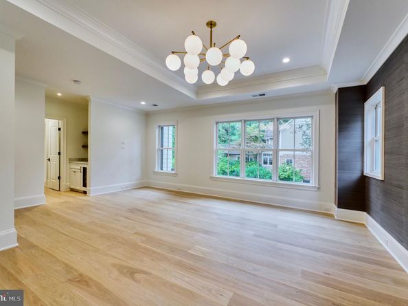 4740 34TH Road N, Arlington VA 22207