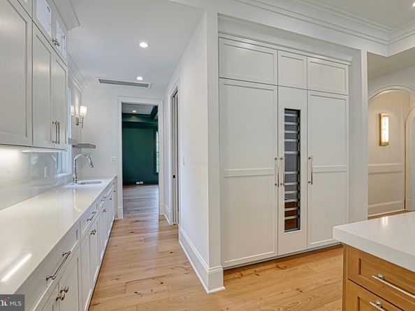 4740 34TH Road N, Arlington VA 22207