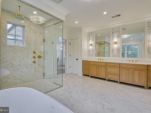 4740 34TH Road N, Arlington VA 22207