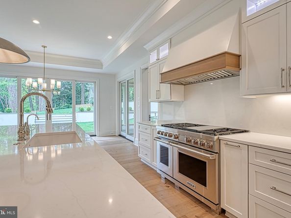 4740 34TH Road N, Arlington VA 22207