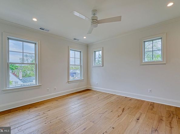 4740 34TH Road N, Arlington VA 22207