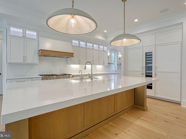 4740 34TH Road N, Arlington VA 22207