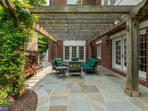 6804 Benjamin Street, Mclean VA 22101