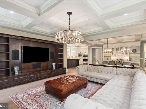 6804 Benjamin Street, Mclean VA 22101
