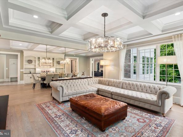 6804 Benjamin Street, Mclean VA 22101