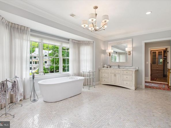 6804 Benjamin Street, Mclean VA 22101